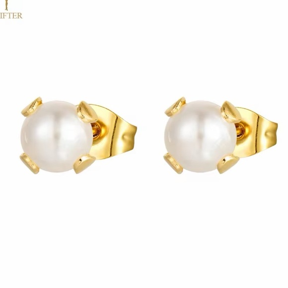 NWT Set of 2 Round Imitation Pear Stud Earrings in Gold Tone - Picture 1 of 5